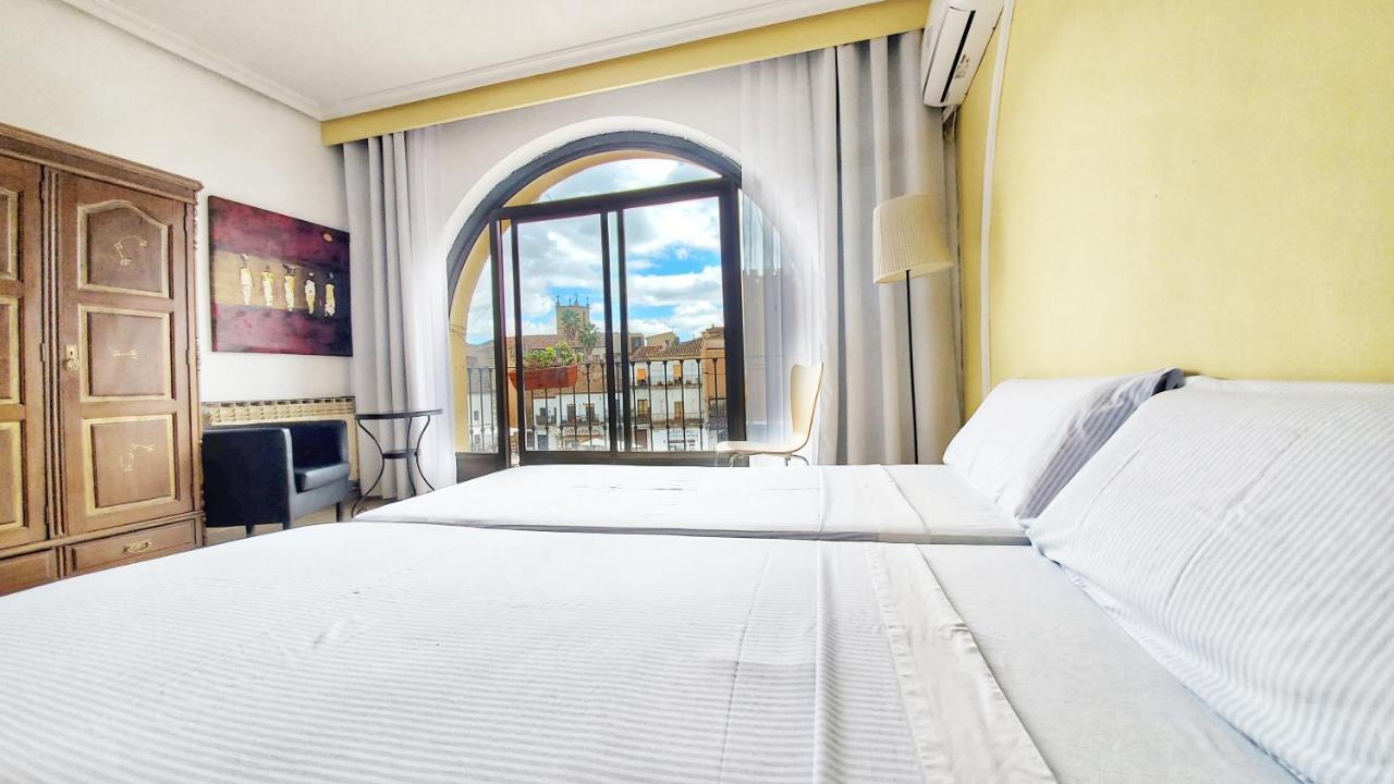 Hostal Martes Caceres Plaza Mayor - Tercer Piso Sin Ascensor Екстериор снимка