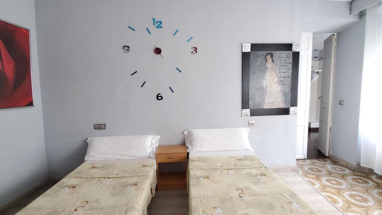 Hostal Martes Caceres Plaza Mayor - Tercer Piso Sin Ascensor Екстериор снимка