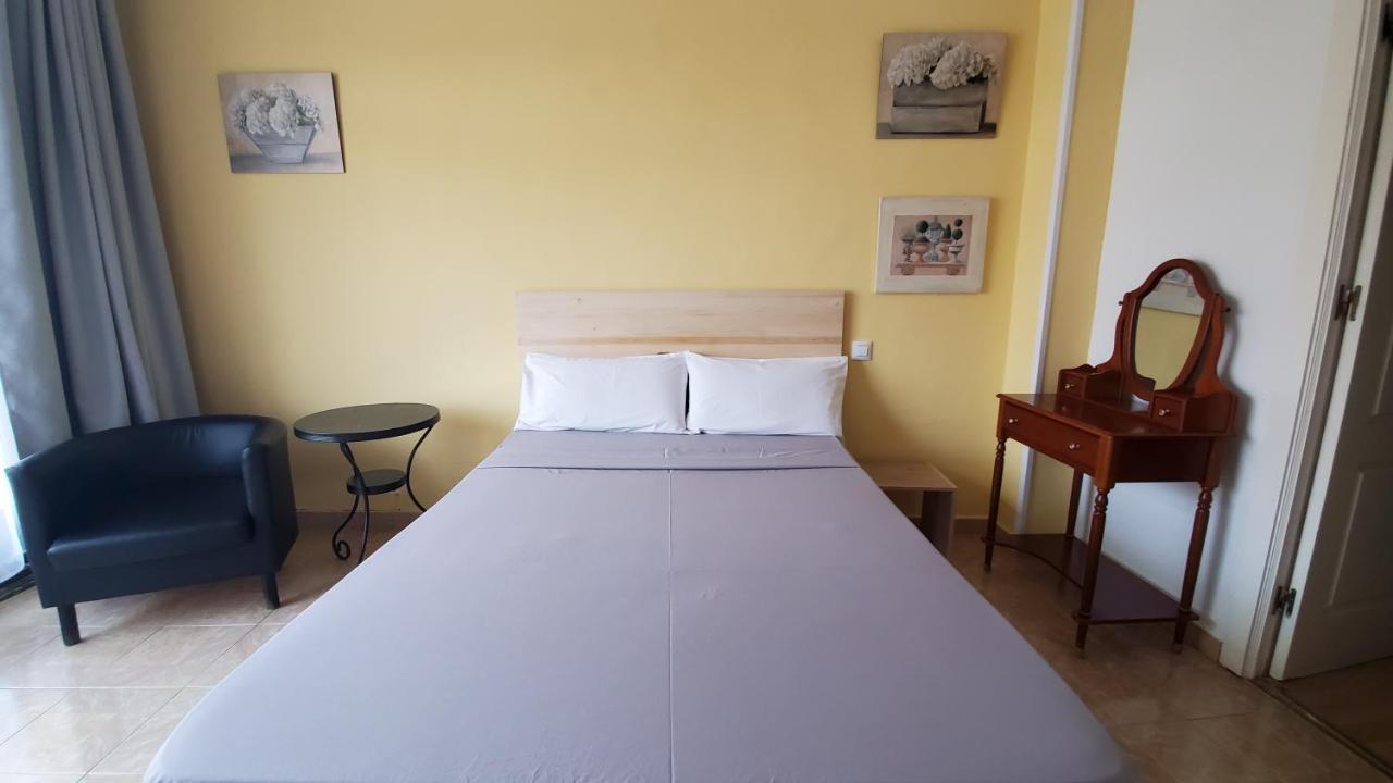 Hostal Martes Caceres Plaza Mayor - Tercer Piso Sin Ascensor Екстериор снимка